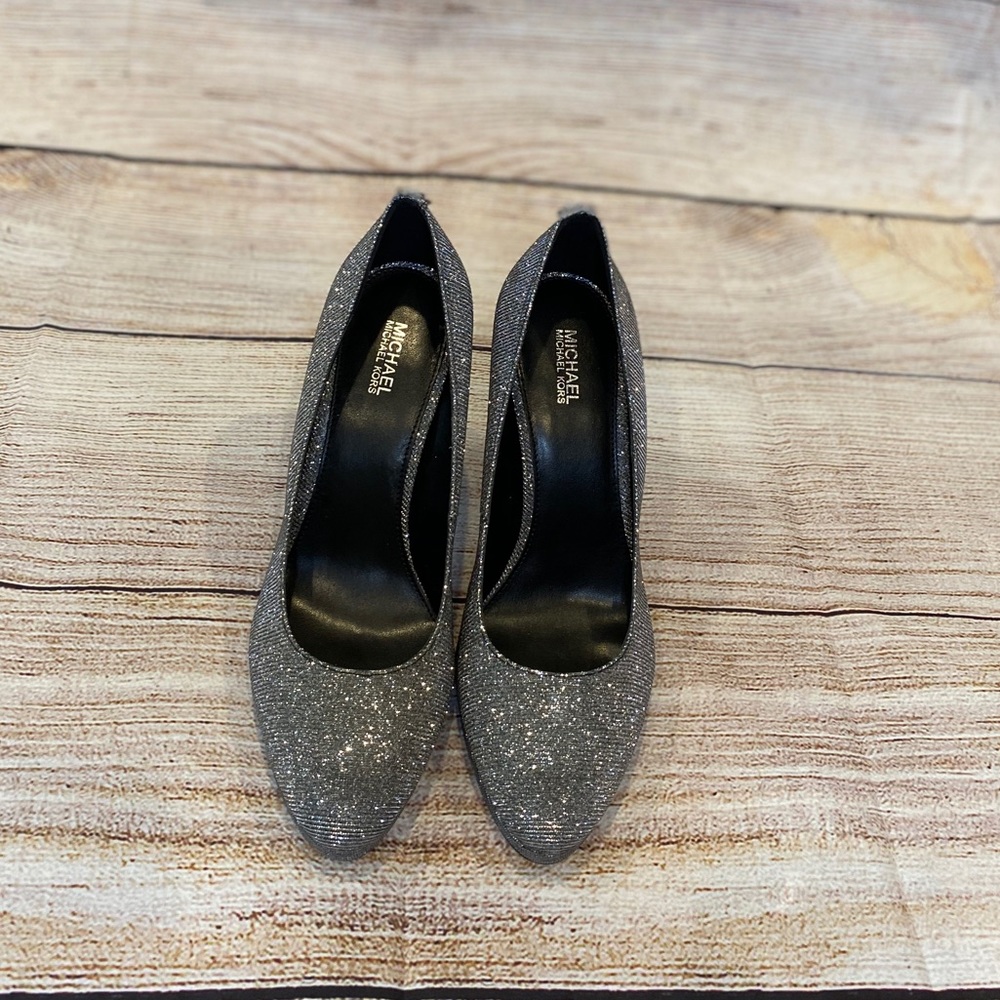 NEW!! Michael Kors glitter pump - Picture 2 of 6